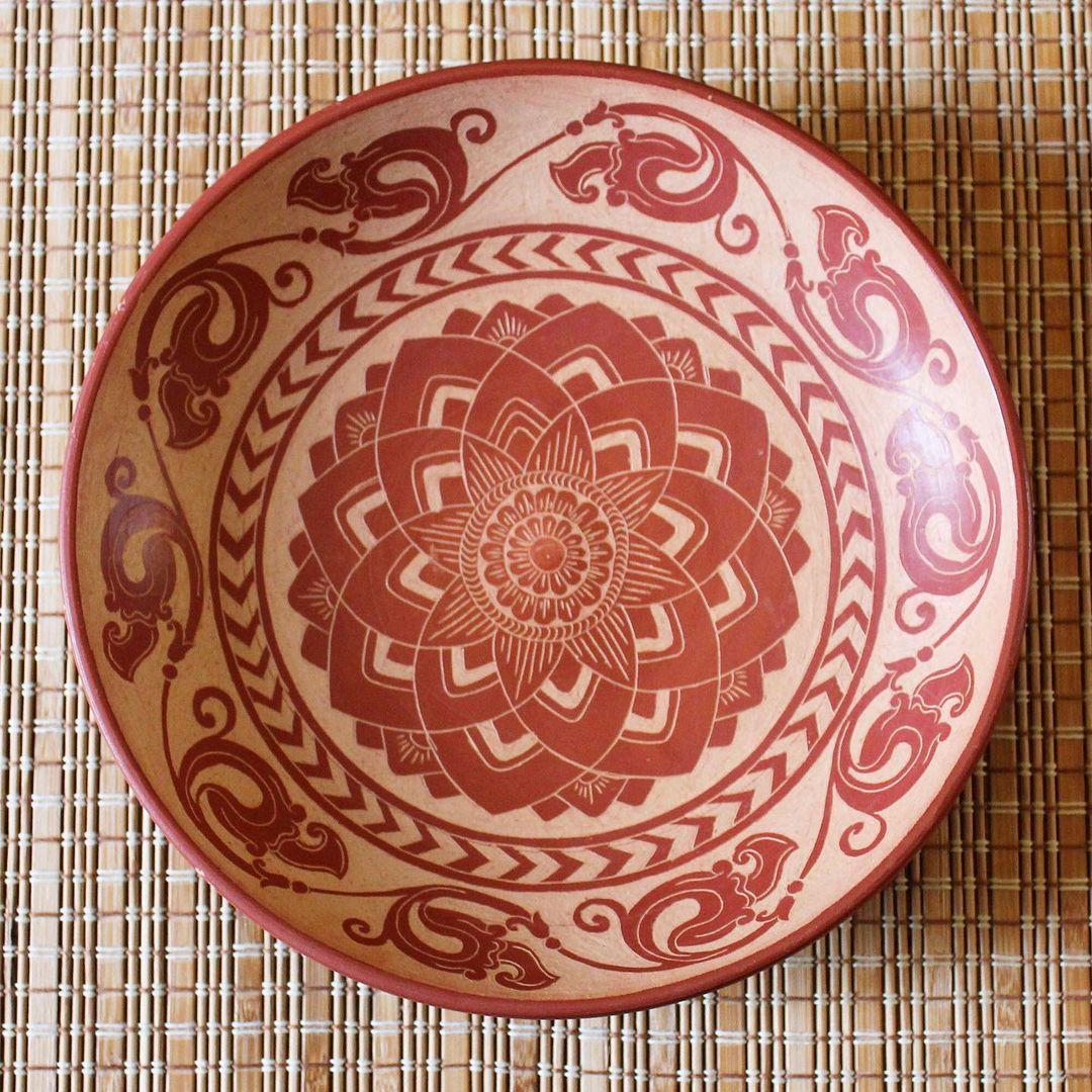 Traditional Sri Lankan pottery